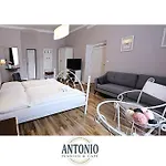 Antonio Old Town Guest house
