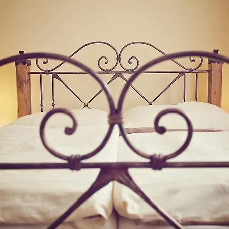 Antonio Old Town 3* Presov